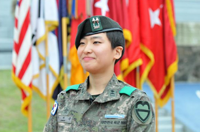 한·미 최정예 전투원 자격 올킬한 슈퍼여군 탄생