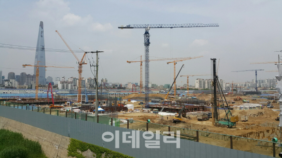 강남 재건축 전매제한 풀리니…분양권 웃돈 '억'소리