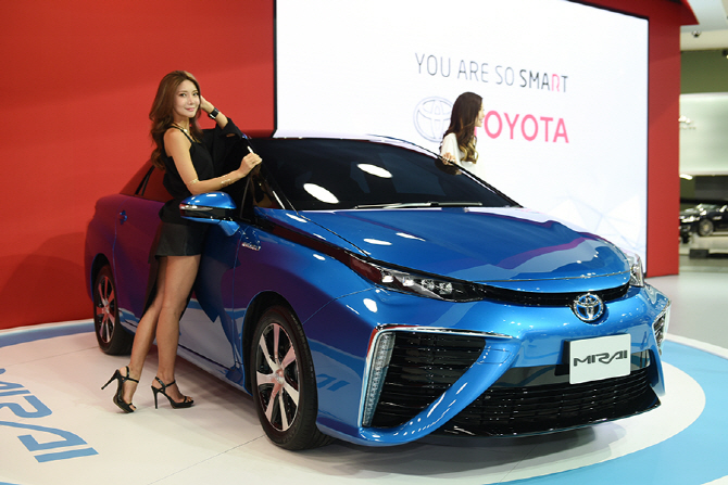 [포토] 미녀와 함께 시선을 집중시키는 토요타 미라이