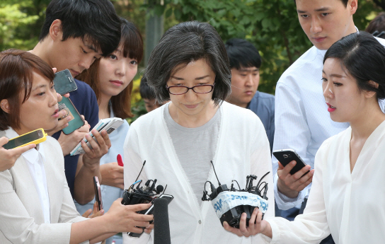 '주식 먹튀' 최은영 전 회장 구속영장 기각(1보)