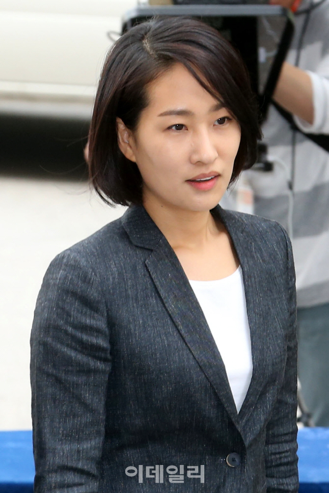 [포토]'리베이트 의혹' 김수민 국민의당 의원, 검찰 출석