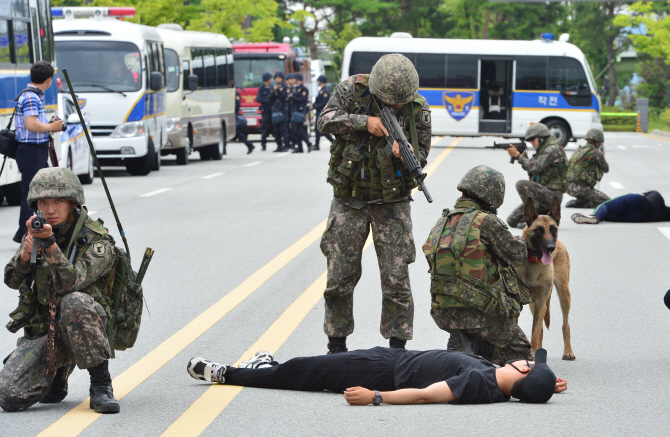 [포토] "정부세종청사를 지켜라!"