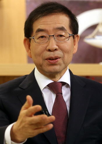 [일문일답]박원순 서울시장 "한강변 35층 제한은 지켜야할 시민의 원칙"