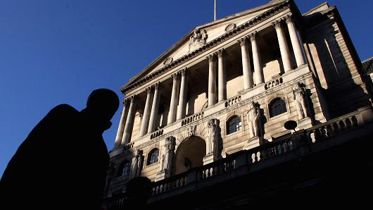 돈 풀기 시작한 영국‥"은행 대출 확대"