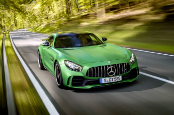 메르세데스-AMG 'AMG GT R' - AMG의 기술력을 집약한 '폴 포지셔너'