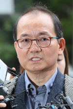 檢, '총선 리베이트 의혹' 왕주현 전 부총장 구속기소