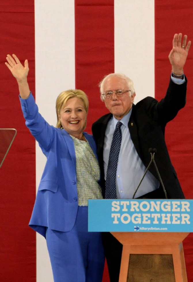 샌더스가 힐러리를 구할까