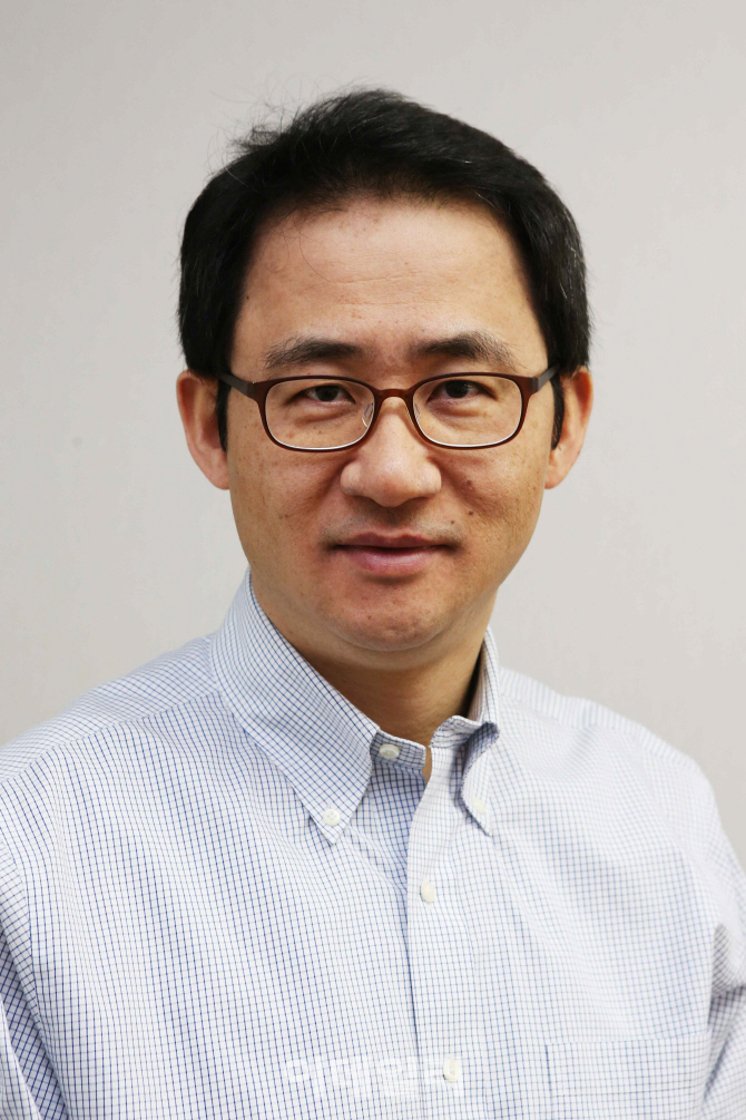 KAIST, 영상왜곡 없는 3차원 관상동맥 내시현미경 시스템 개발