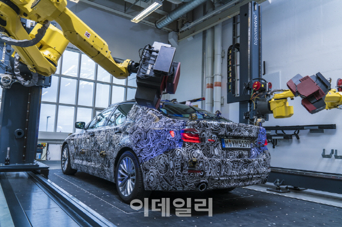 BMW그룹, `한번만에 3D 데이터 측정` 광학 측정 셀 도입