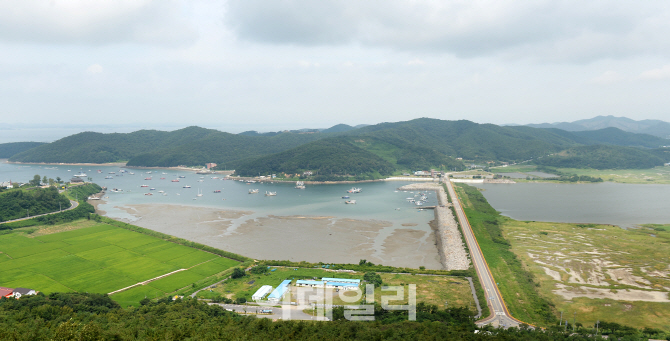 충남도 "담수화사업 실패" Vs 농림부 "2300억 허공" 보령호 역간척 충돌