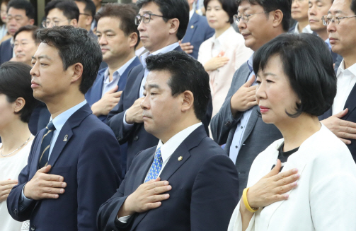 더민주 방중 초선, 의총서 “내달 G20 회의 때 한중 정상 만나야” 보고