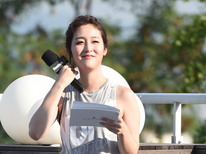 [포토] 신아영 아나, '미소가 하태핫태~'
