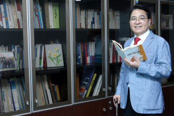  심재철 국회부의장 “극한의 순간에도 희망 가져야"