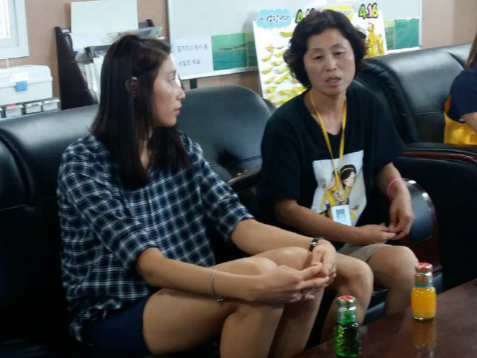 세월호 분향소 찾은 김연경 "세월호 진실도 언젠간 밝혀질 것"