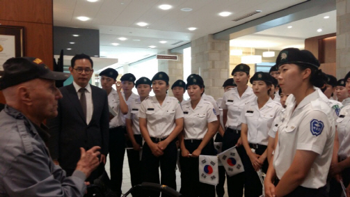 성신여대 학군단 후보생, 美 6·25 참전용사 방문하다