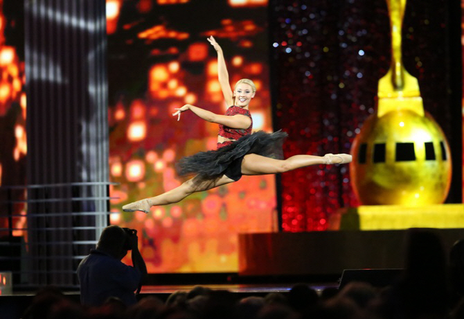 2017 미스 아메리카, `발레리나의 매력`                                                                                                                                                             