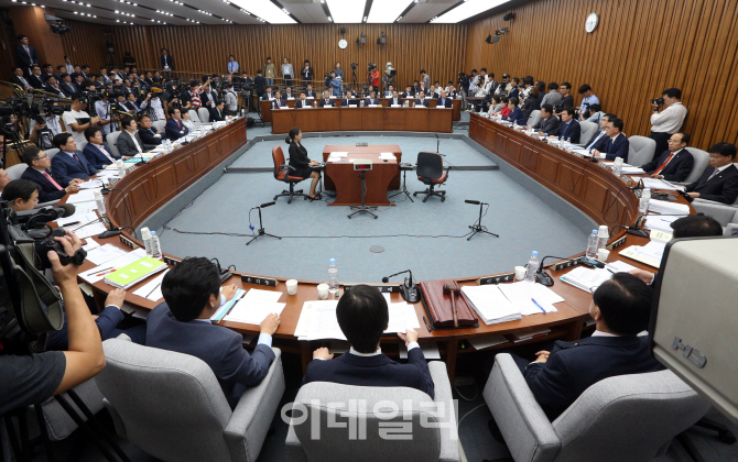 [포토]조선·해운산업 구조조정 연석청문회 개최