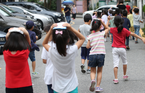 내일 전국 구름 많고 곳곳 소나기…서울 낮 27도