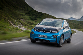 BMW, `파리모터쇼` 순수전기차 i3 공개…주행거리 300㎞