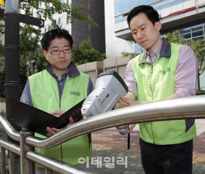 공공가로시설물에 부적합 강재 사용 만연.."안전문제 심각"