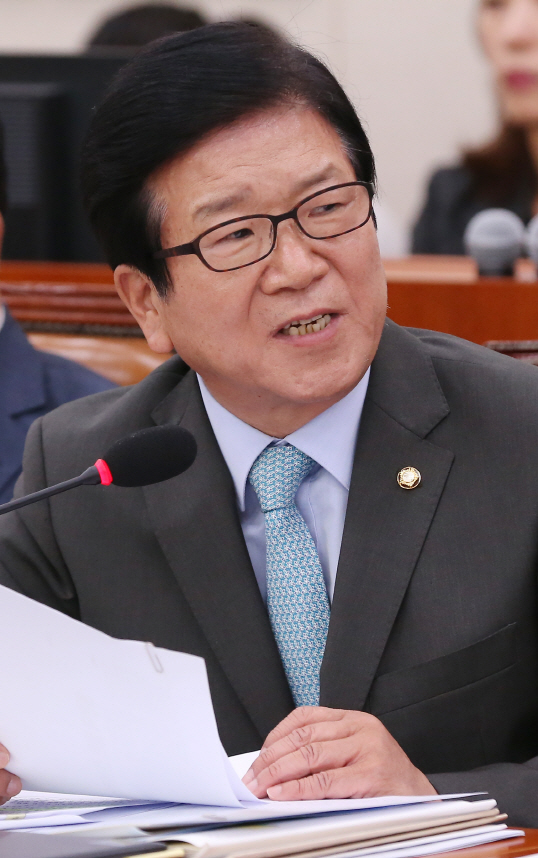 박병석 “반기문, 현실 정치 혹독한 검증 과제”