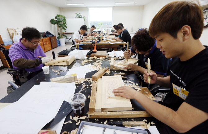 전국장애인기능경기대회 개막..창원서 23일까지