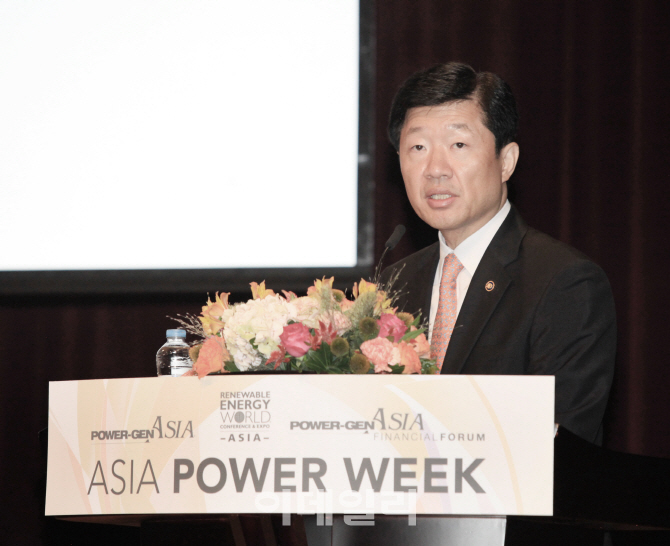 [포토]우태희 차관 "ESS·풍력·태양력, 韓 에너지산업 큰 역할"