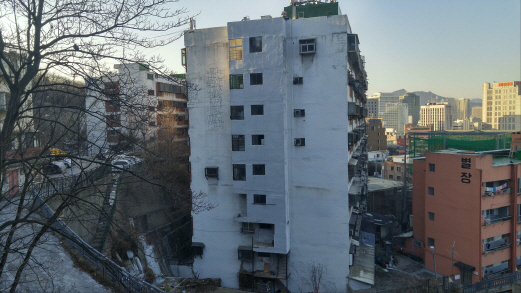 서울의 마지막 시민아파트 예술인 주거+창작 공간으로 거듭난다