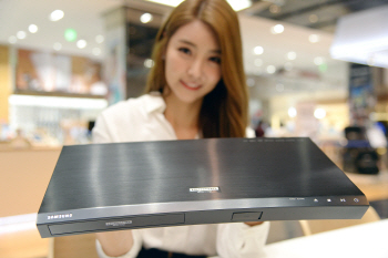 삼성전자, 국내 최초 UHD 블루레이 플레이어 출시