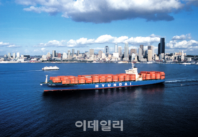 현대상선, 미주노선 대체선박 정기 서비스로 전환한다