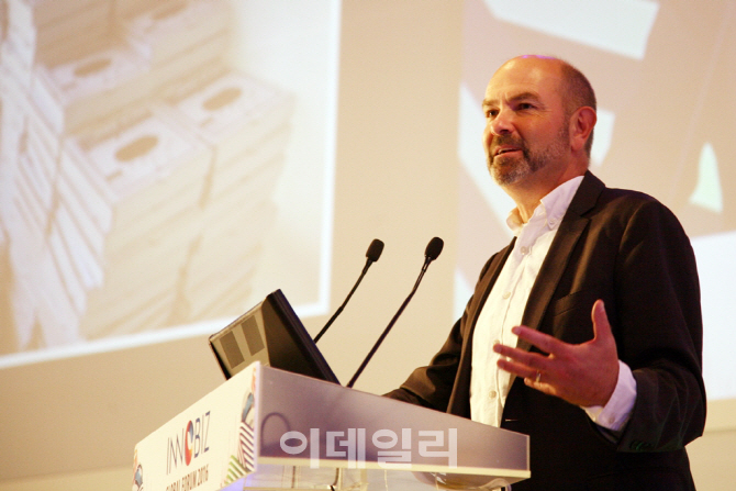 "제조강국 한국, 산업용 드론 집중해야" 크리스 앤더슨 3D로보틱스 대표
