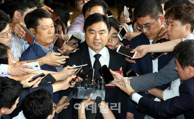 "향응접대에 뇌물수수까지"…제2의 진경준·김형준 13명 더 있었다