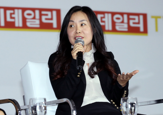 [포토]박혜린 옴니시스템 대표 'WWEF 2016 세션3 참석했어요'