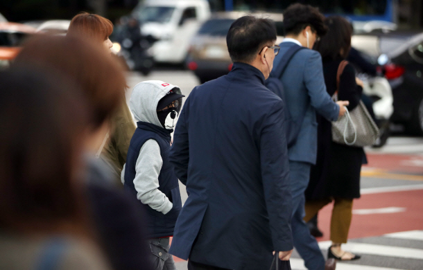 오늘 서울 낮 17도…체감온도 더욱 낮아 쌀쌀