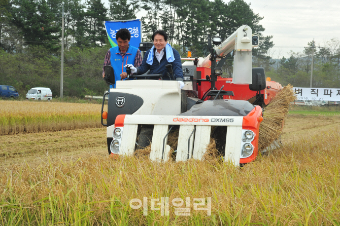 [포토]농협, 벼 직파재배로 생산비용 10.6% 획기적 절감!