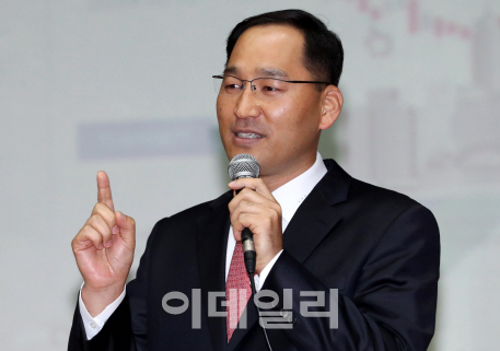 "위기는 곧 기회, 성장성 있는 종목에 투자하세요"