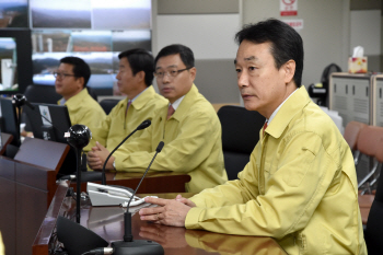 산림청 '산불과의 전쟁'..총력 대응체제 가동