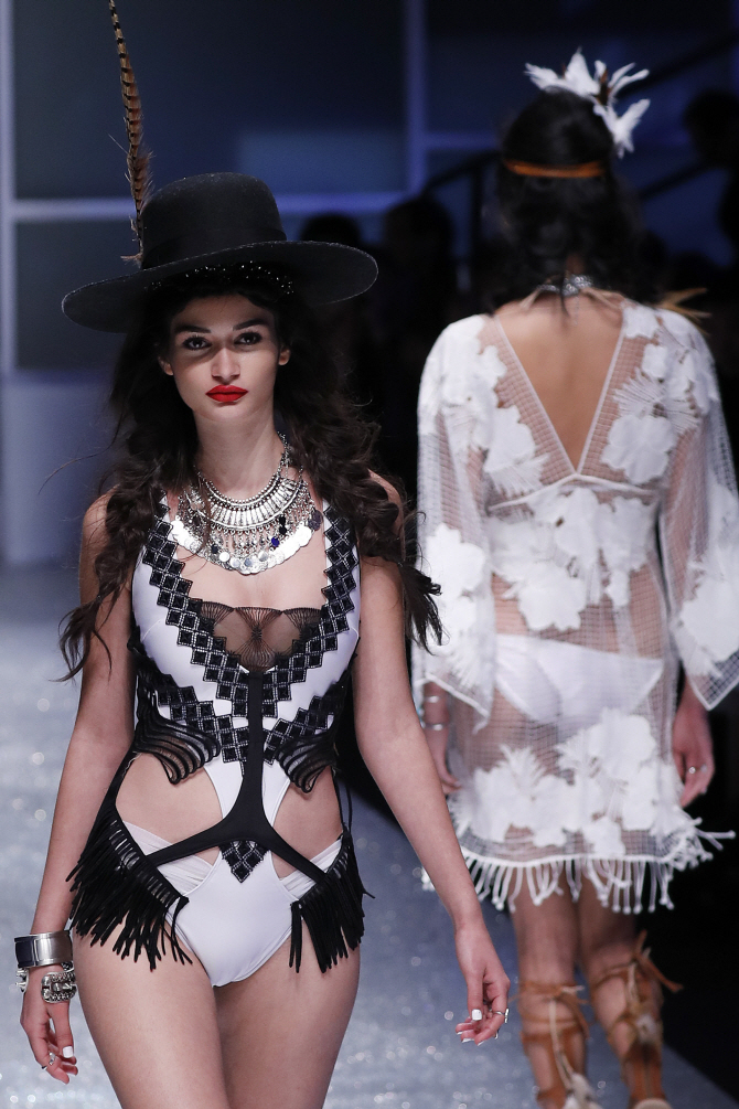 차이나패션위크 'Aimer', 화려한 컬렉션                                                                                                                                                   