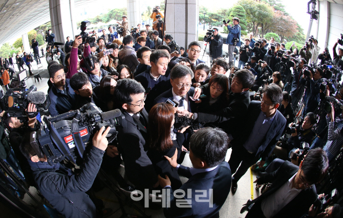 [포토]'친정'에서 조사받는 우병우 前 청와대 민정수석