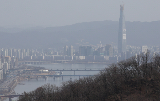 오늘도 추위 지속…수도권 오전 미세먼지 농도 높아