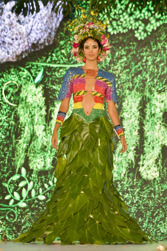 [포토]콜롬비아 바이오 패션쇼, `자연의 대모`