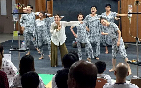 병원학교 찾아 '힐링선사'…극단 '공연배달서비스 간다'