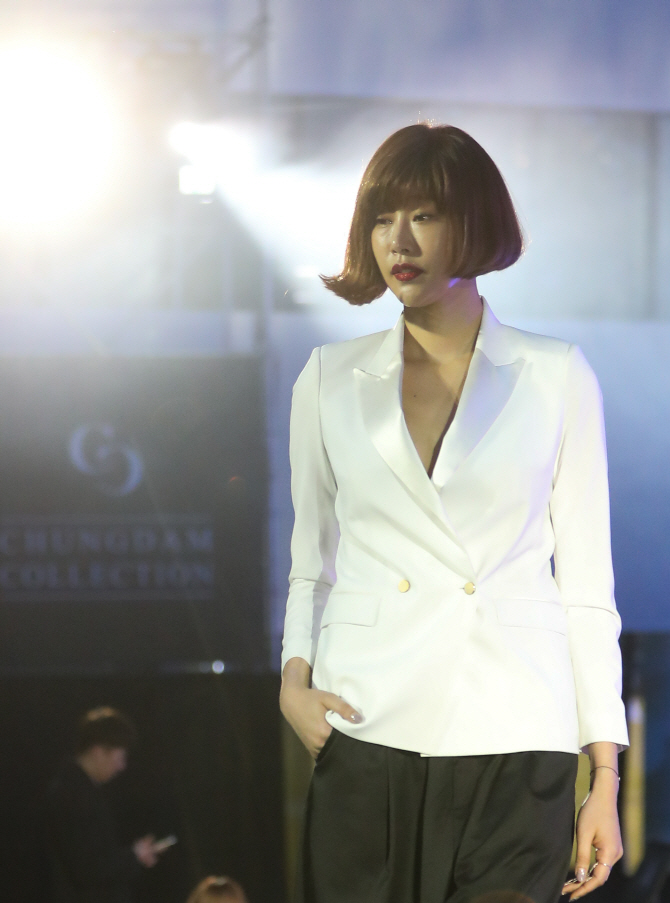 [포토] 헤어쇼 선보이는 모델