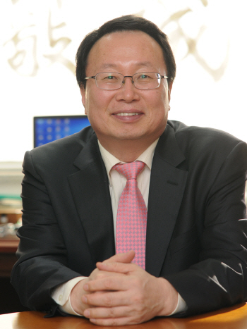 심사평-김민기 심사위원장 “심한 풍수해 속에서 알찬 수확”