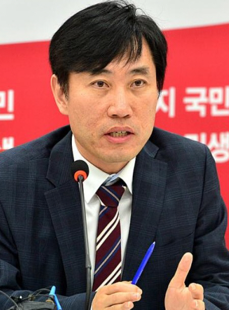 하태경 “朴, 내달 7일까지 하야 안하면 탄핵해야”