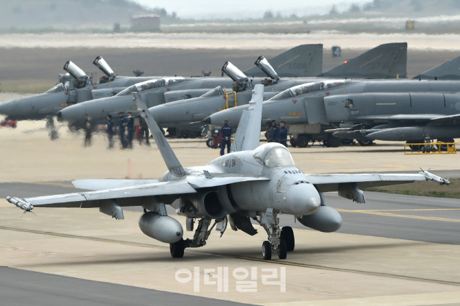 한미 공군, 24시간 지속작전 위한 '비질런트 에이스' 훈련 실시