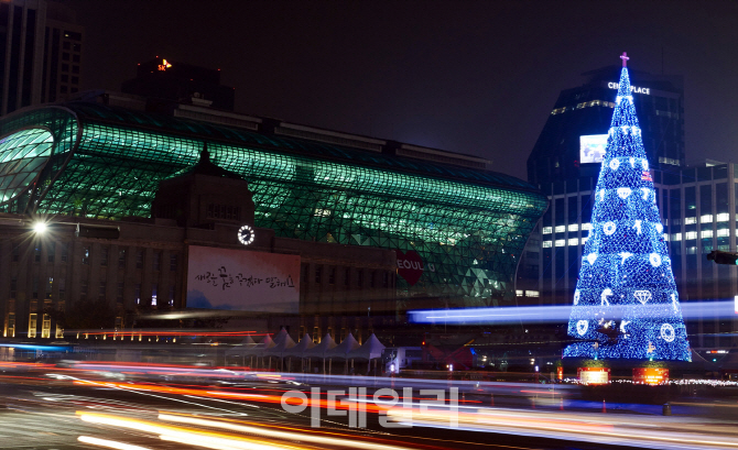 "그린크리스마스"..서울시, 친환경 기술로 성탄 트리 설치