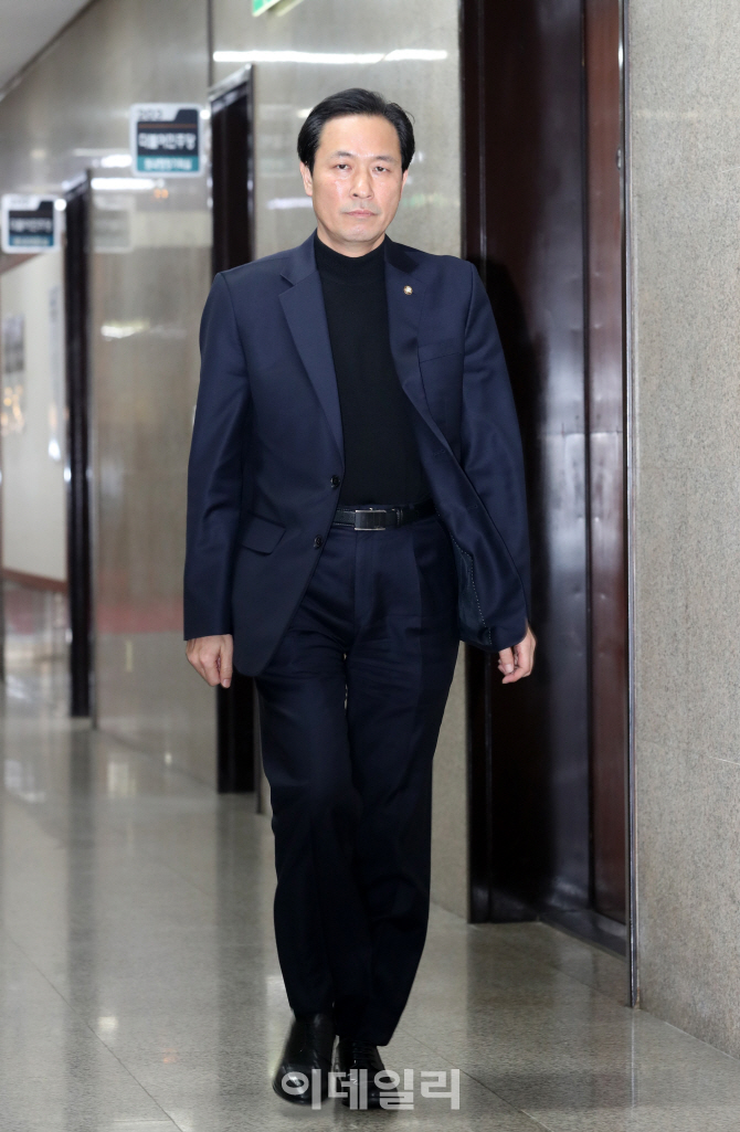 [포토]최고위 참석하는 우상호 원내대표