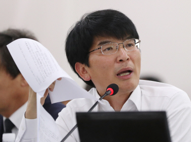 박완주 “이정현 대표와는 파트너 할 수 없다..친박 책임져야”