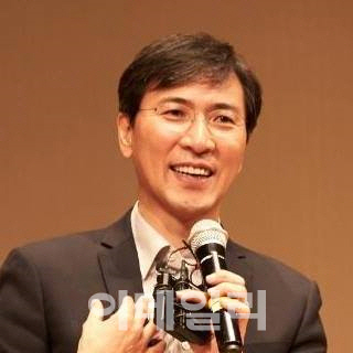 안희정의 자성 “난 지금 노무현처럼 살고 있는가”